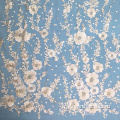 Tissu en dentelle à sequins avec broderie de fleurs de prunier